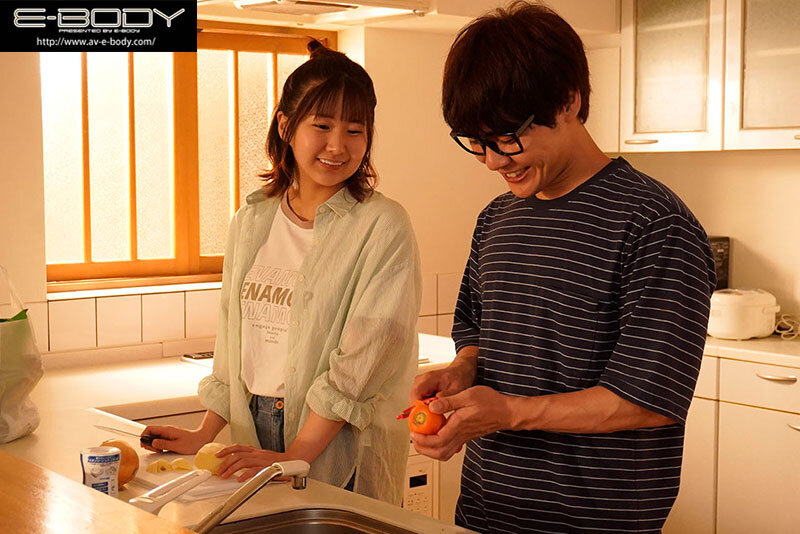 美巨乳女友「由衣阳菜」第一次来家里住 一整晚不用睡疯狂交媾缠绵不断